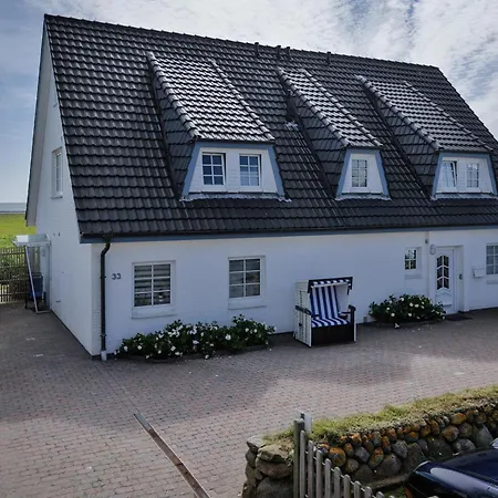 Thora Jaiken Hues Thora Jaiken, Anneke Apartment *